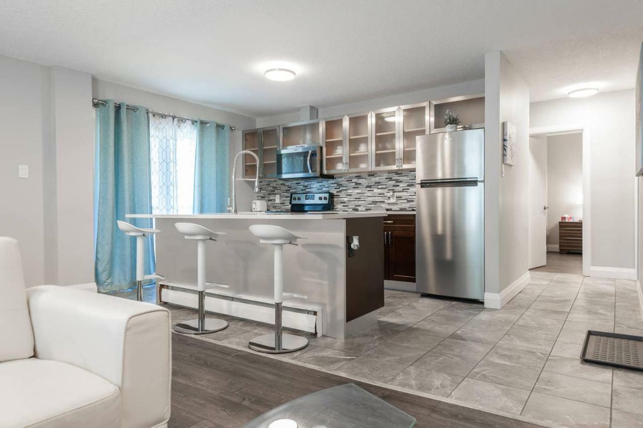 Entire 2 Bedroom Apartment Uptown Waterloo - E2 Exterior photo